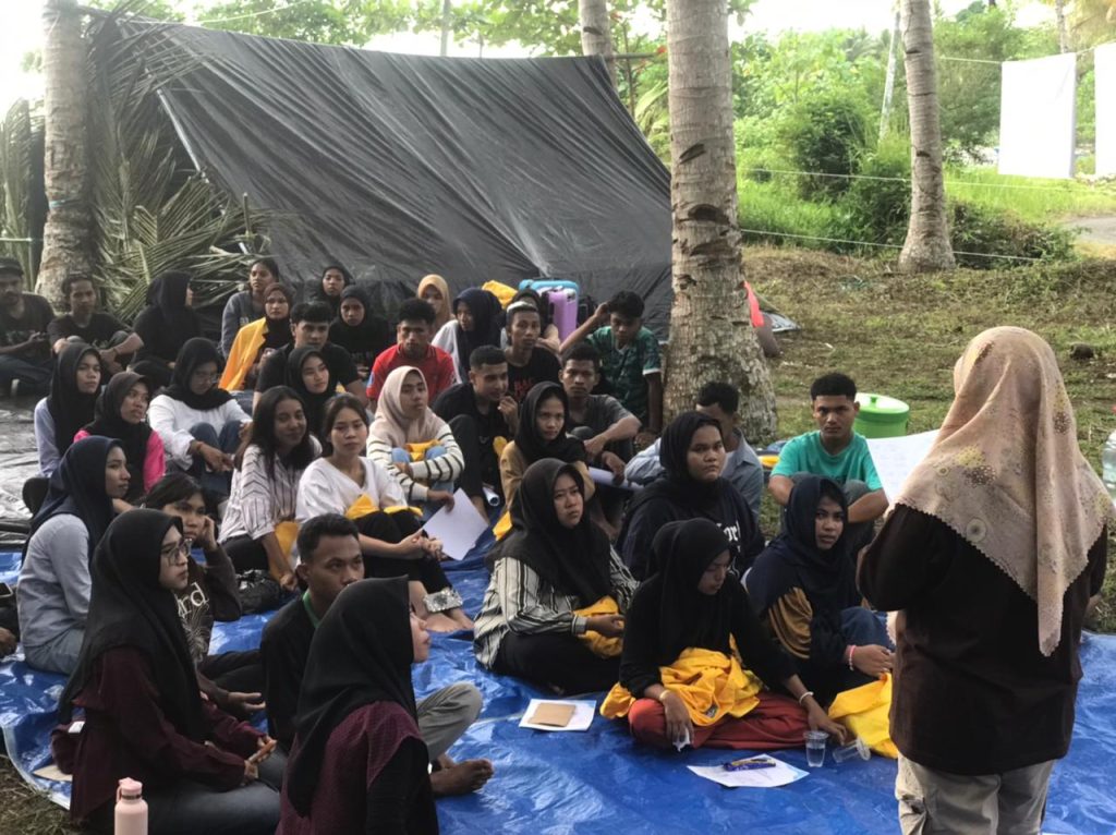 Belajar dari Alam dan Masyarakat: Inisiasi Antropologi Sosial di Buku Bualawa